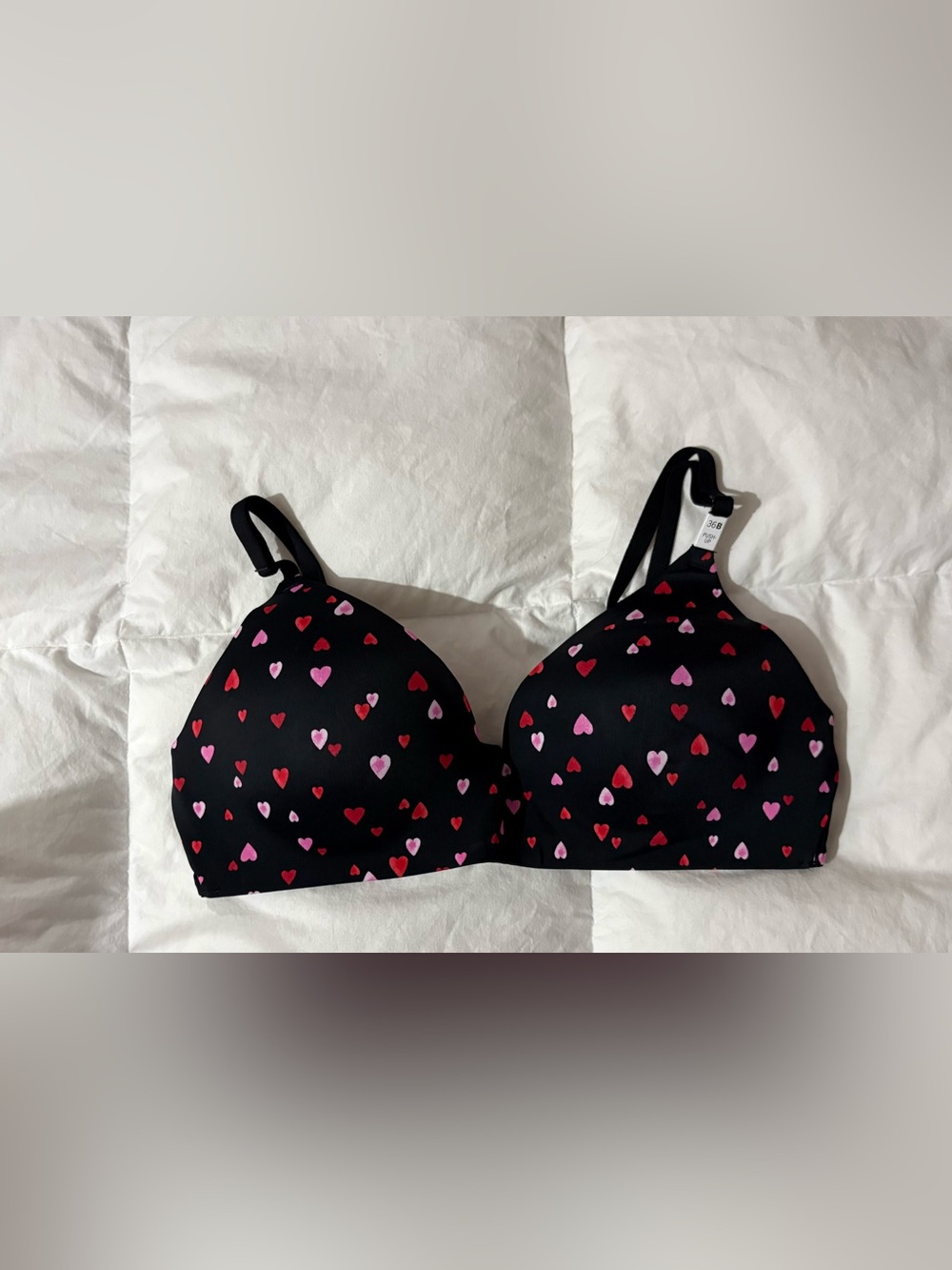 PINK Victoria's Secret Black Heart Print T-Shirt Bra